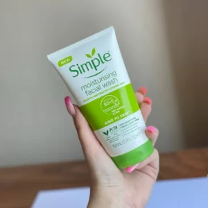 ژل شستشو سیمپل Simple مرطوب کننده مدل Moisturising